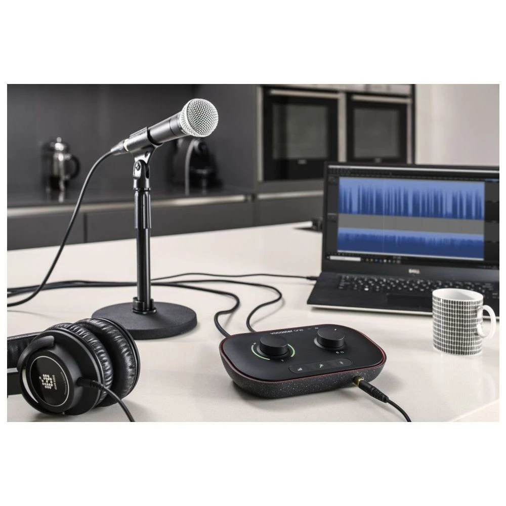 Focusrite Vocaster One Studio Podcast Kit - Image 8