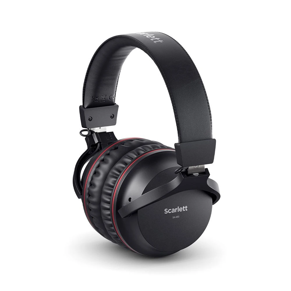 Focusrite Scarlett Solo Studio 4th Gen Bundle - Image 2