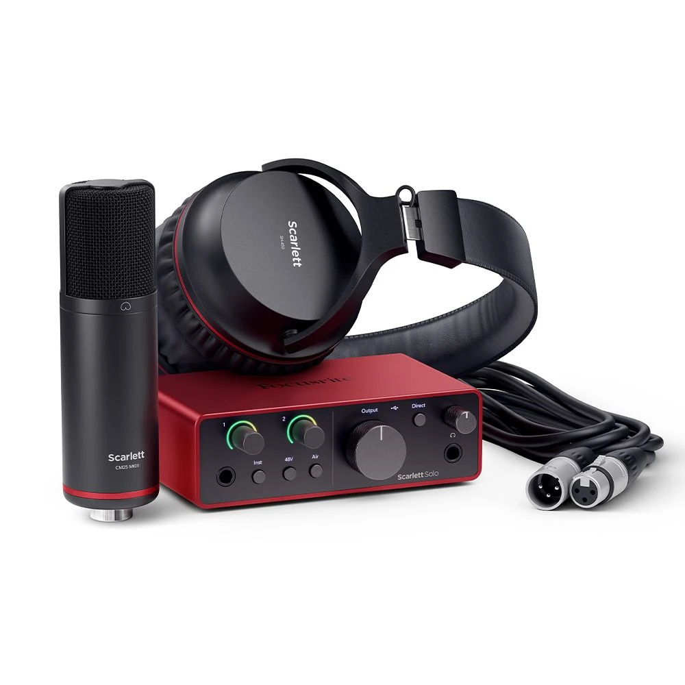 Focusrite Scarlett Solo Studio 4th Gen Bundle